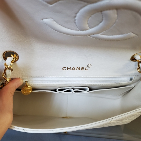CHANEL White Leather Full Flap Crossbody Bag - Picture 6 of 8